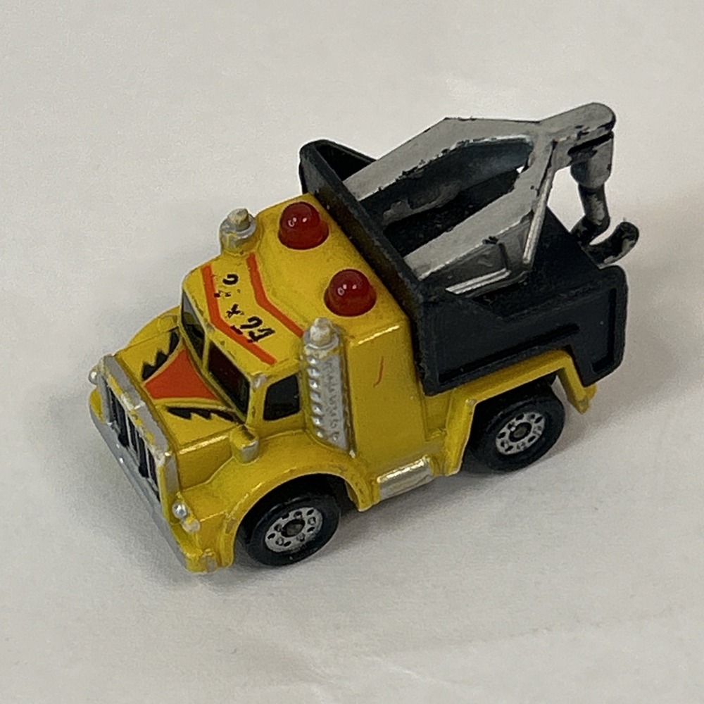 Majorette Micro Sonic Flashers Tow Truck Untested